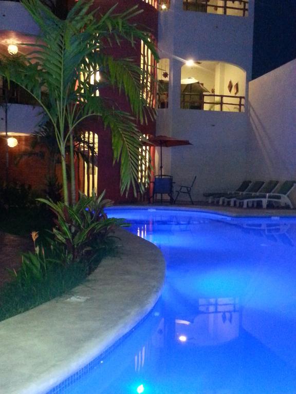 Hotel Y Suites Los Encantos ซายูลิตา ห้อง รูปภาพ