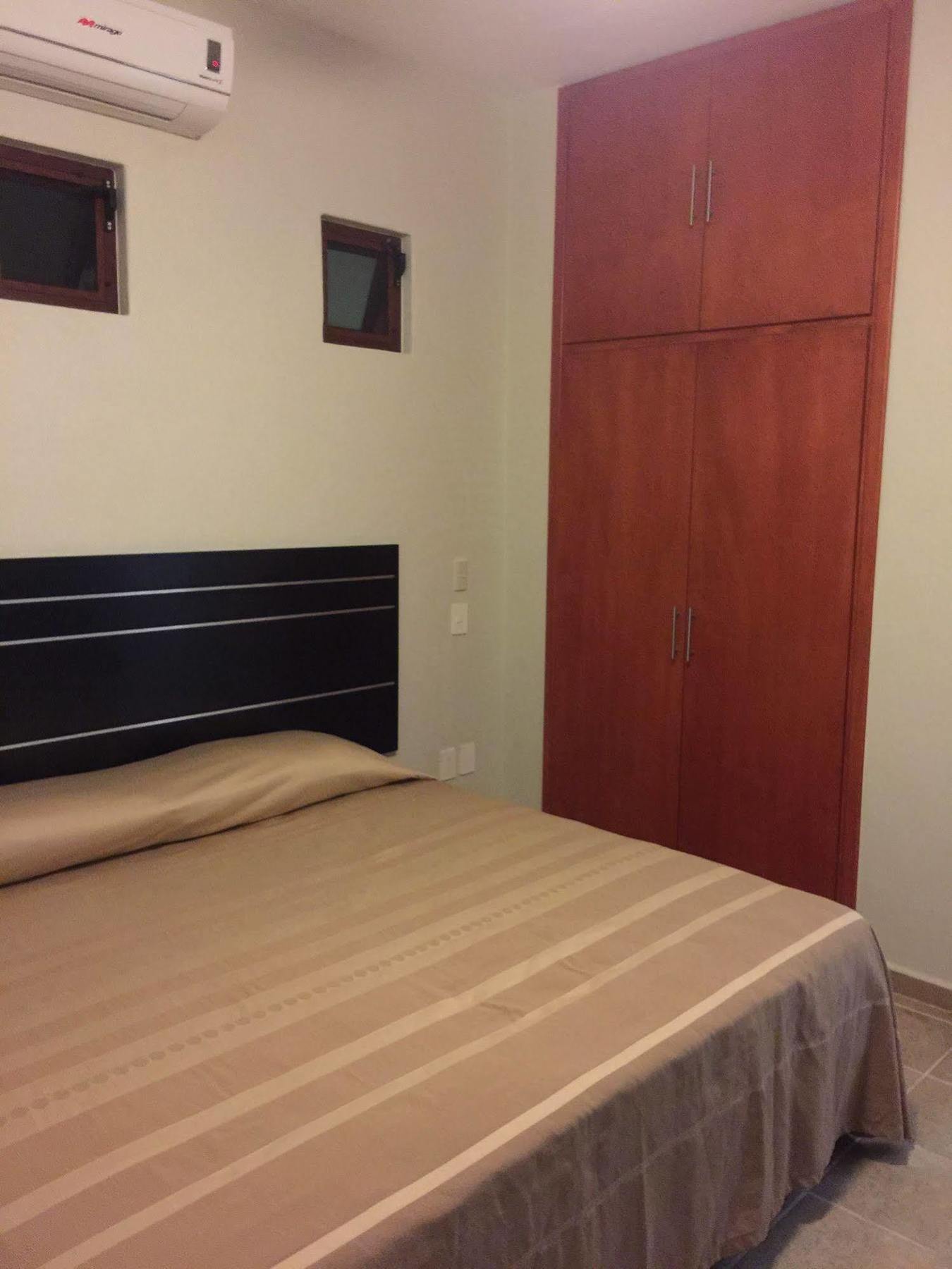 Hotel Y Suites Los Encantos ซายูลิตา ภายนอก รูปภาพ